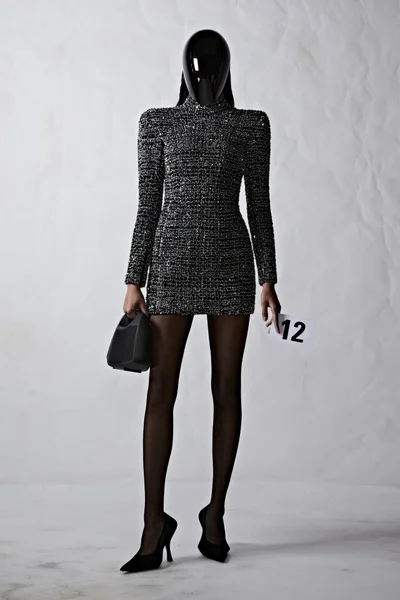 Look 12